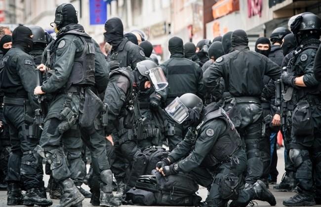 Захват заложников во Франции, власти стягивают жандармов