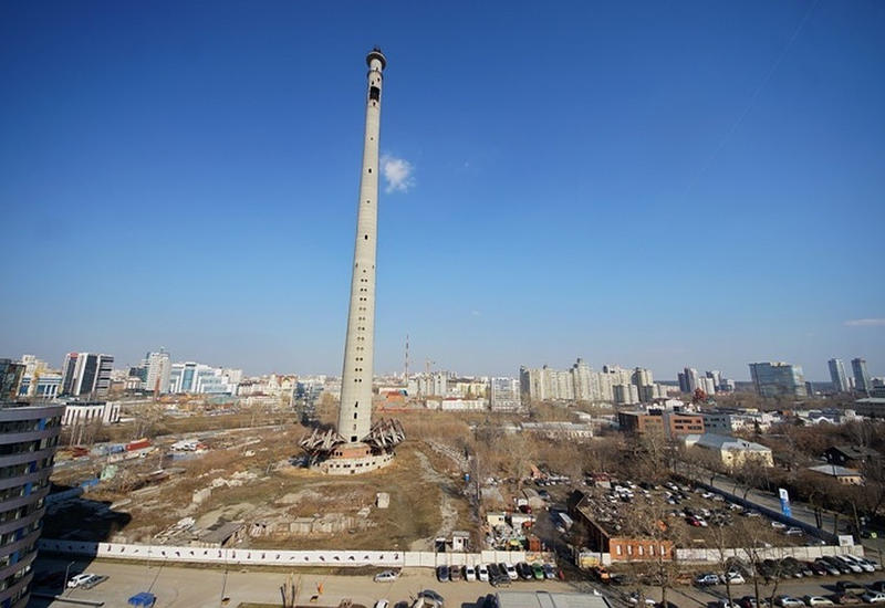 В Екатеринбурге взорвали 220-метровую телебашню