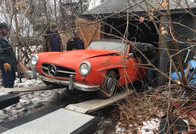 В заброшенном сарае нашли старинный Mercedes без пробега