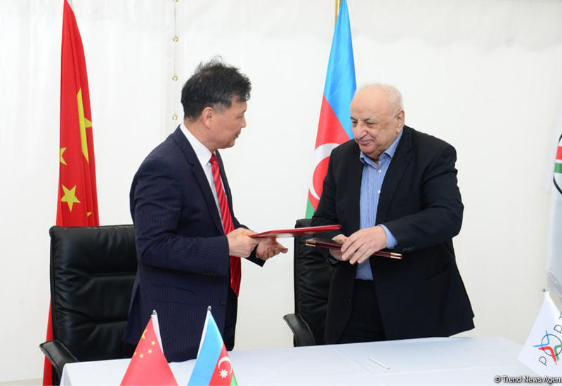 Китай выделил Азербайджану гранты на десятки миллионов