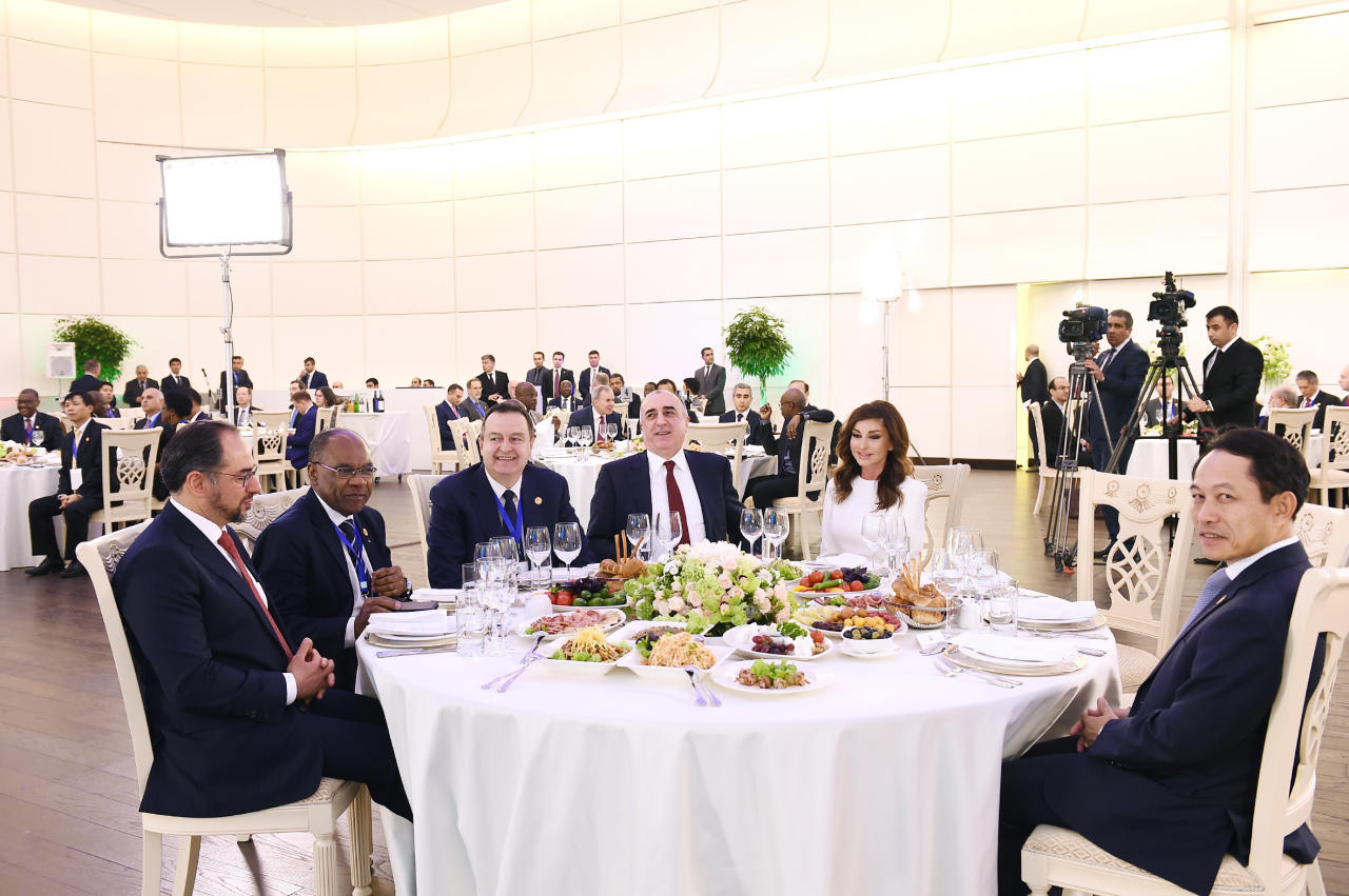 Первый вице-президент Мехрибан Алиева приняла участие в приеме в честь министров иностранных дел Движения неприсоединения