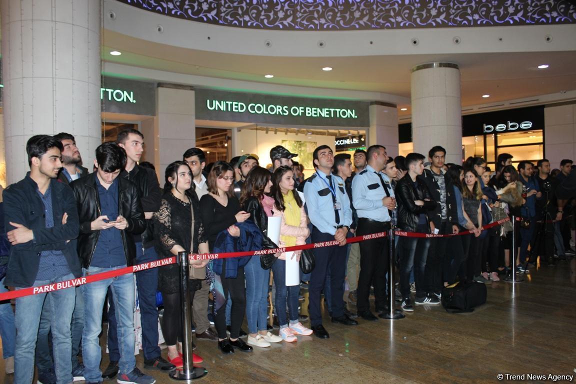 ÐÐ¶Ð¸Ð¾ÑÐ°Ð¶ Ð²Ð¾ÐºÑÑÐ³ Ð·Ð²ÐµÐ·Ð´ ÑÑÑÐµÑÐºÐ¾Ð³Ð¾ ÐºÐ¸Ð½Ð¾: Ð³Ð°Ð»Ð°-Ð²ÐµÑÐµÑ ÑÐ¸Ð»ÑÐ¼Ð° "Ailecek ÅaÅkÄ±nÄ±z" Ð² ÐÐ°ÐºÑ - Ð¤ÐÐ¢Ð