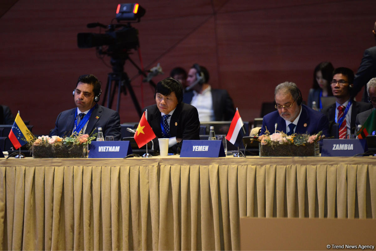Принята Бакинская декларация промежуточной конференции глав МИД Движения неприсоединения
