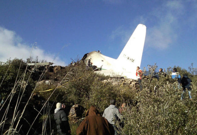 В Алжире разбился самолет, число погибших перевалило за 250
