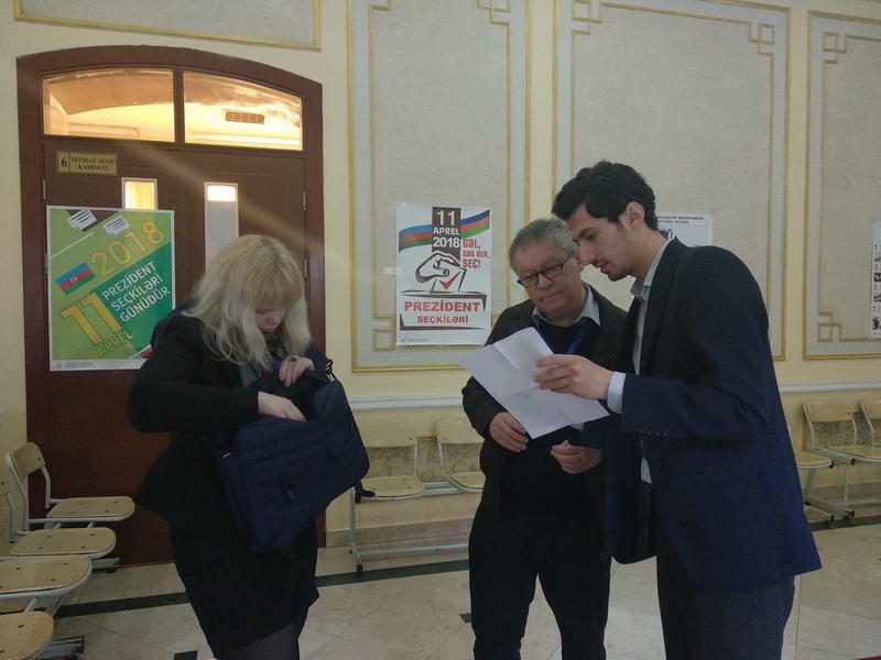 Миссия ПАСЕ начала наблюдение за ходом голосования на президентских выборах в Азербайджане