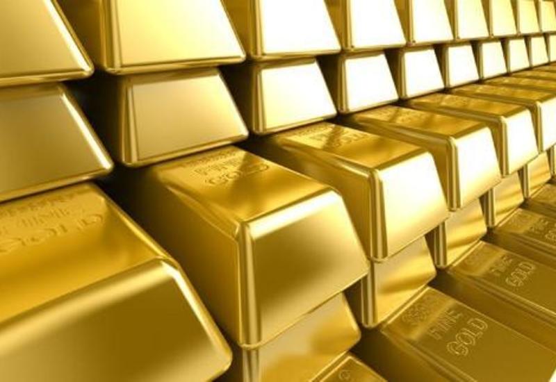 В Азербайджане подешевело золото