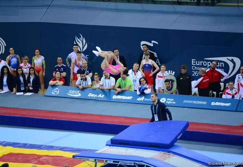 Лучшие моменты четвертого дня Чемпионата Европы по прыжкам на батуте, двойном мини-батуте и акробатической дорожке