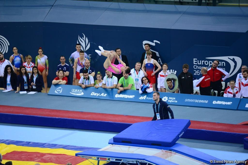 Лучшие моменты четвертого дня Чемпионата Европы по прыжкам на батуте, двойном мини-батуте и акробатической дорожке