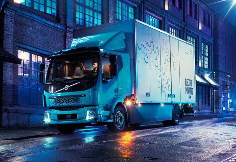 Volvo представила свой первый электрический грузовик <span class="color_red">- ФОТО</span>