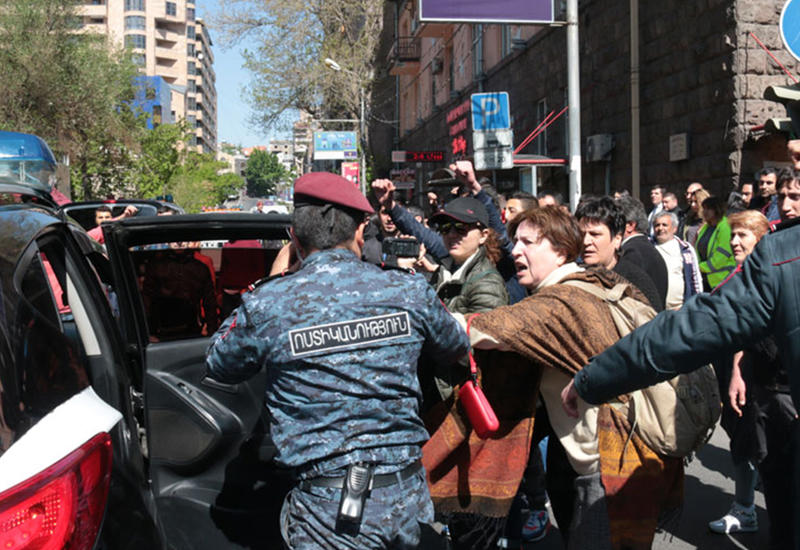 За два дня протестов в Ереване полицией задержаны 59 активистов
