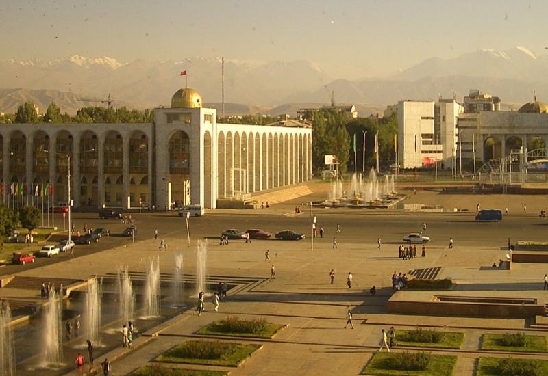 Правительство Кыргызстана ушло в отставку из-за вотума недоверия