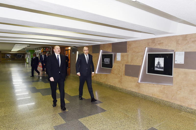 Президент Ильхам Алиев ознакомился с новыми вагонами Бакметрополитена