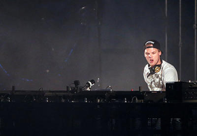 Музыканты по всему миру приносят соболезнования из-за смерти Avicii