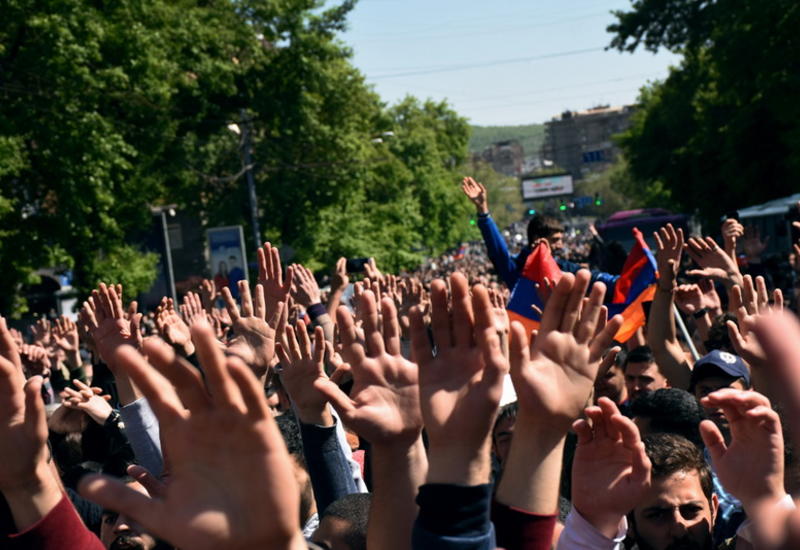Стало известно, кто станет первой жертвой революции в Армении