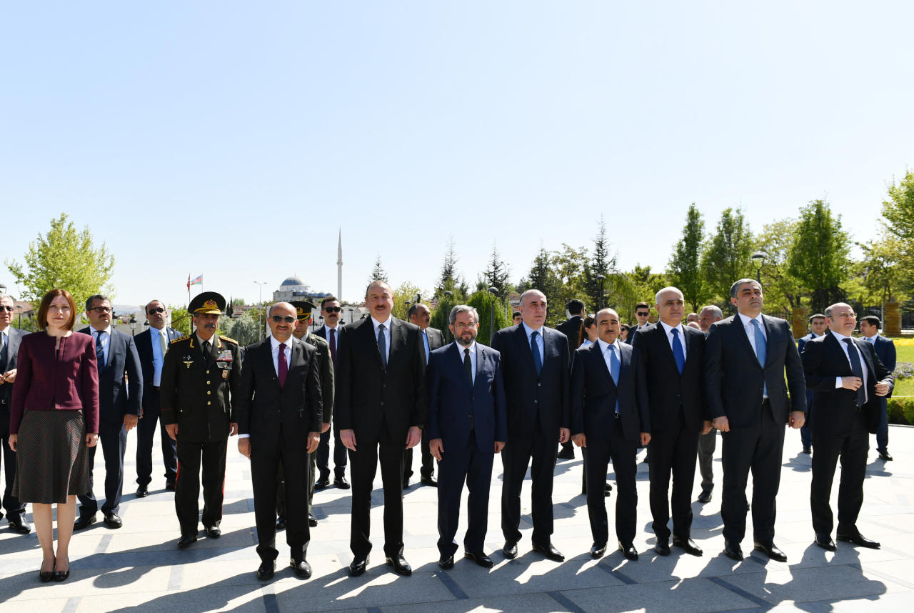 Президенты Азербайджана и Турции выступили с заявлениями для печати