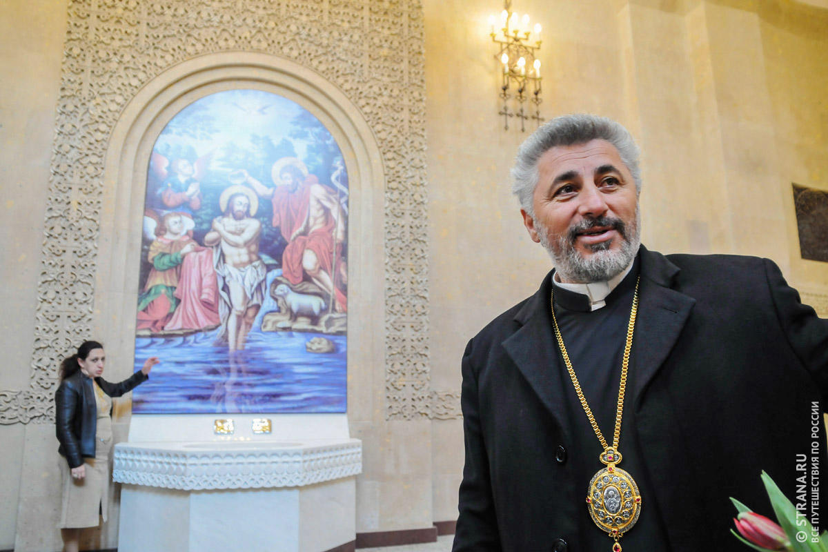 Брат армянского католикоса оказался доносчиком