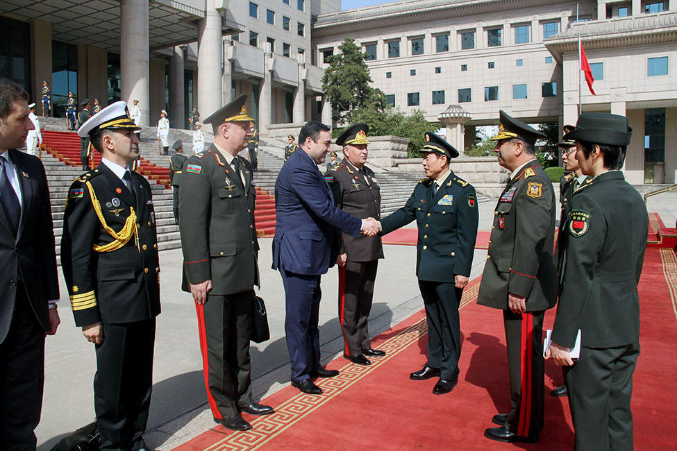 Азербайджан и Китай подписали документ о военной помощи