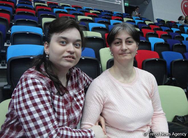 Зрительница об организации Кубка мира по художественной гимнастике в Баку: Мы очень довольны