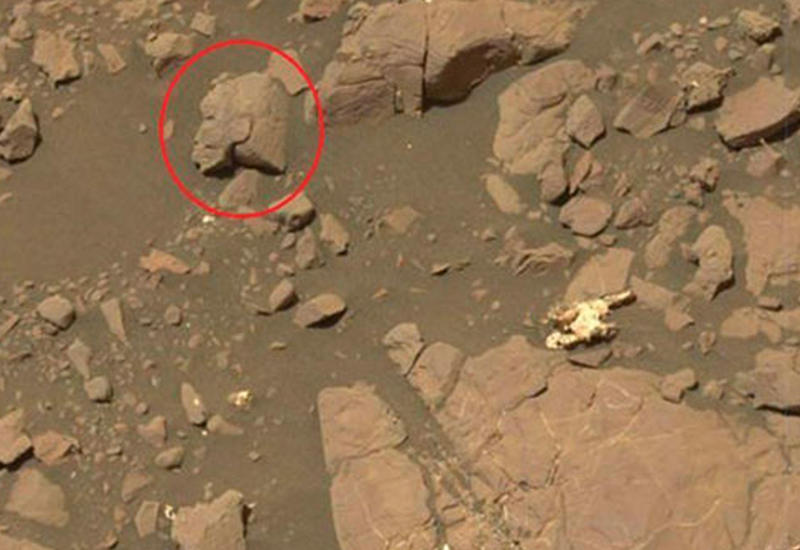 Исследователи нашли скульптуру «женщины-воина» на Марсе