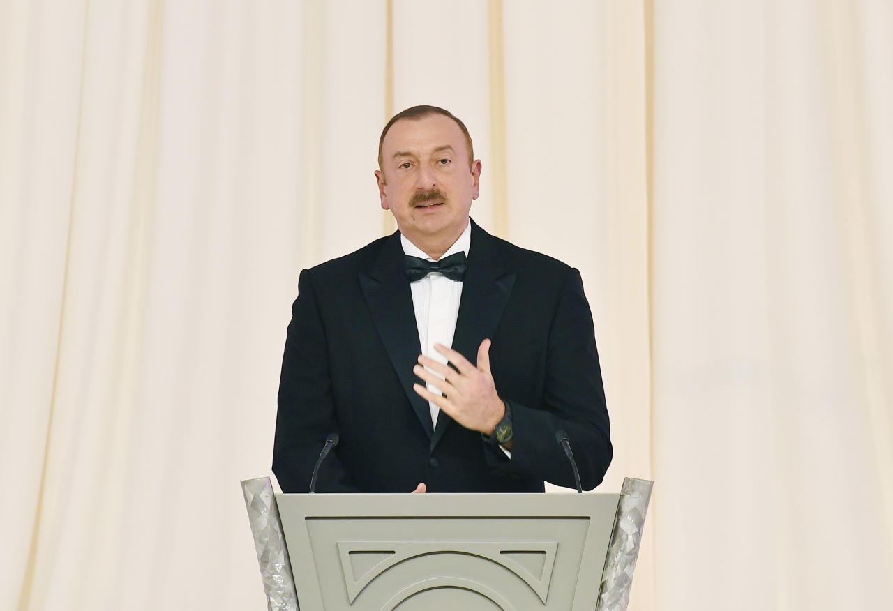 Президент Ильхам Алиев: Если бы в начале 90-х годов Гейдар Алиев был в Азербайджане, то он никогда не позволил бы начаться нагорно-карабахскому конфликту