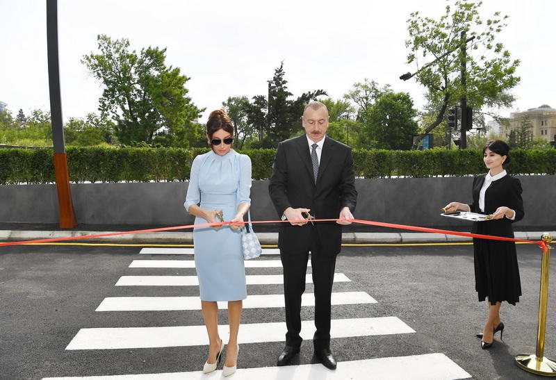 Президент Ильхам Алиев и его супруга Мехрибан Алиева приняли участие в открытии нового здания Современного образовательного комплекса им. Гейдара Алиева