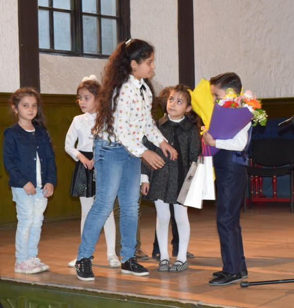 В Баку состоялся концерт молодых музыкантов в рамках проекта "Gənclərə dəstək"