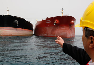 Евросоюз перестанет платить за иранскую нефть долларами <span class="color_red">- ДЕТАЛИ</span>