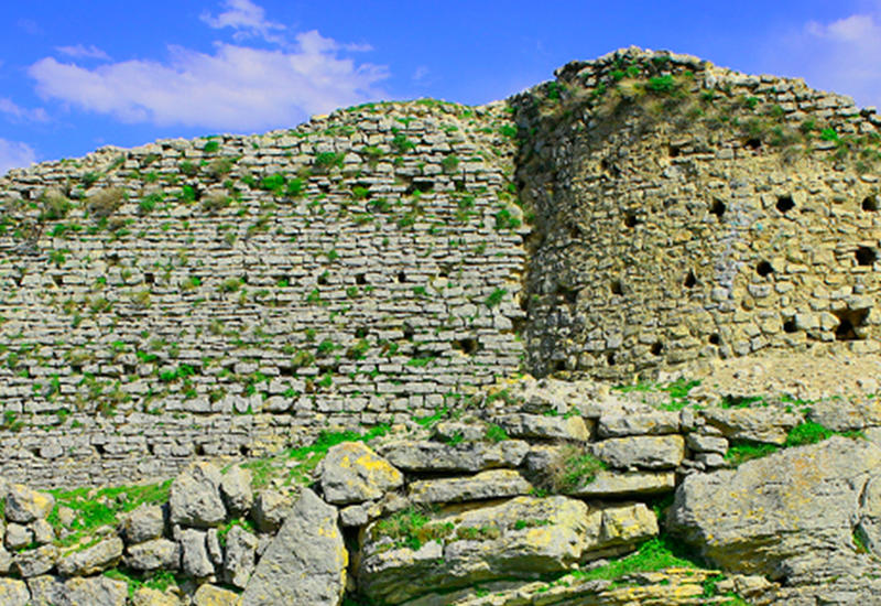 «Крепость Кероглу" - удивительный памятник Азербайджана