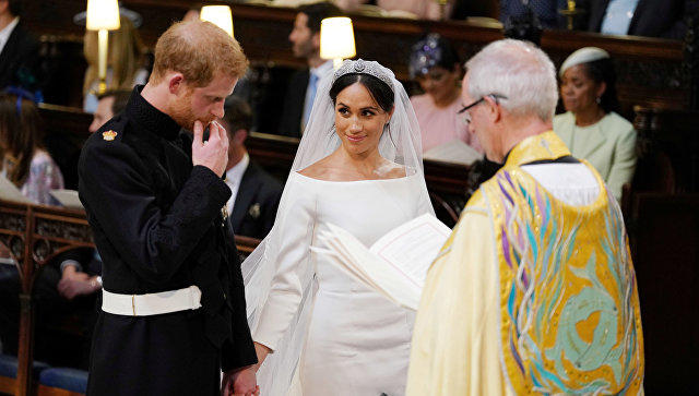 В Сети высмеяли приглашенную на свадьбу бывшую девушку принца Гарри