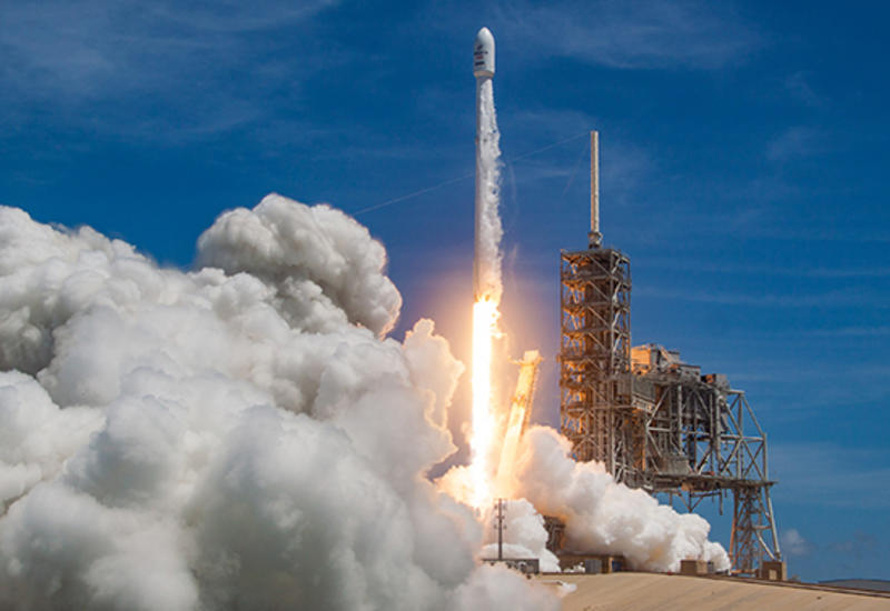 Ракета-носитель Falcon 9 стартовала в Калифорнии