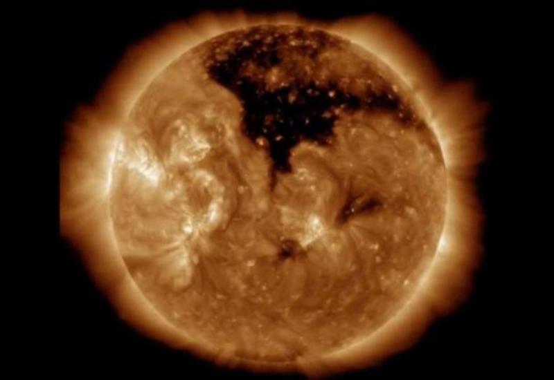 NASA опубликовало видео корональной дыры на Солнце, сделанное спутником