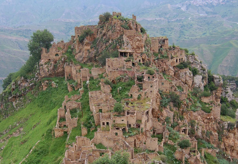 Впечатляющие кадры: дагестанское село-призрак сняли с высоты птичьего полета