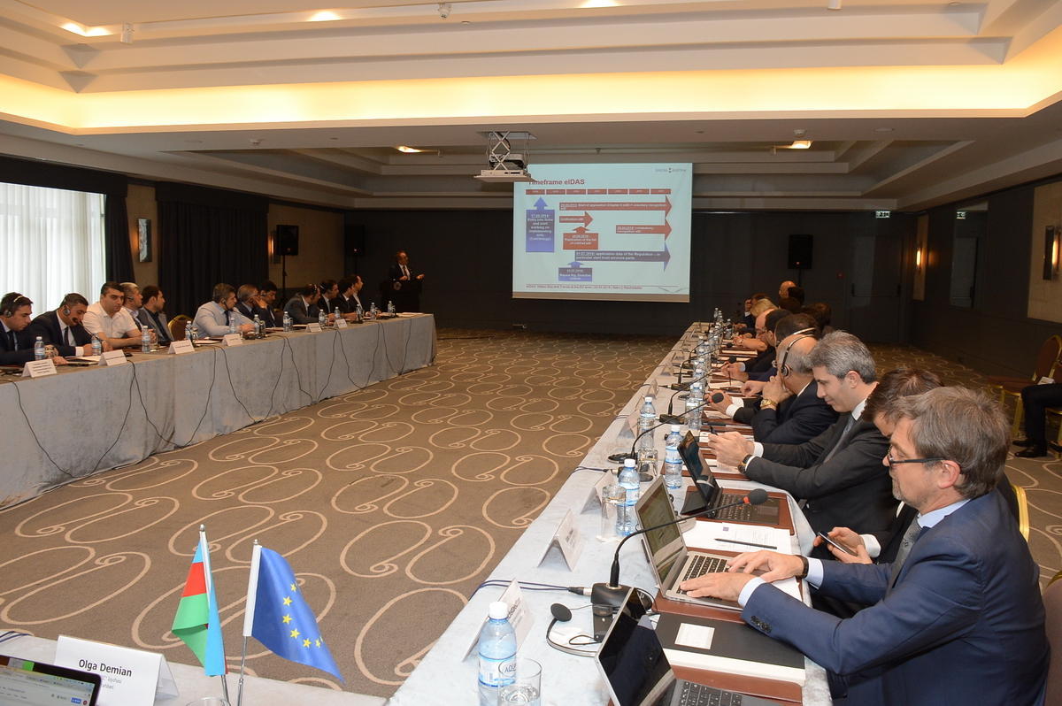 Азербайджан совершенствует законодательство в сфере электронной подписи