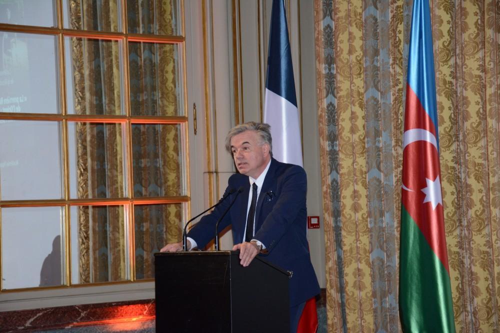 При организационной поддержке Фонда Гейдара Алиева во Франции прошла конференция, посвященная 100-летию АДР