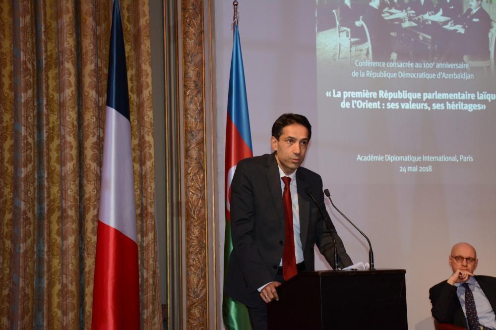 При организационной поддержке Фонда Гейдара Алиева во Франции прошла конференция, посвященная 100-летию АДР