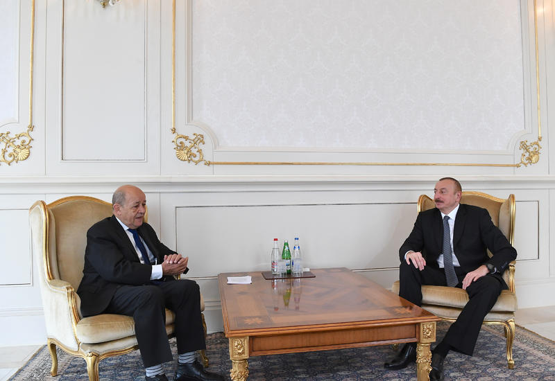 Президент Ильхам Алиев принял главу МИД Франции