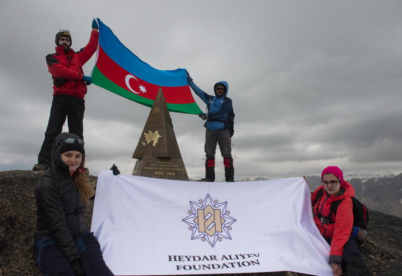 В Азербайджане в связи со 100-летием АДР покорен новый пик на Большом Кавказе