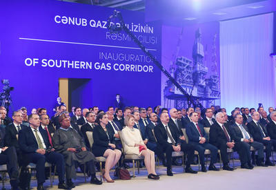 Президент Ильхам Алиев принял участие в церемонии запуска проекта &quot;Южный газовый коридор&quot; - ФОТО