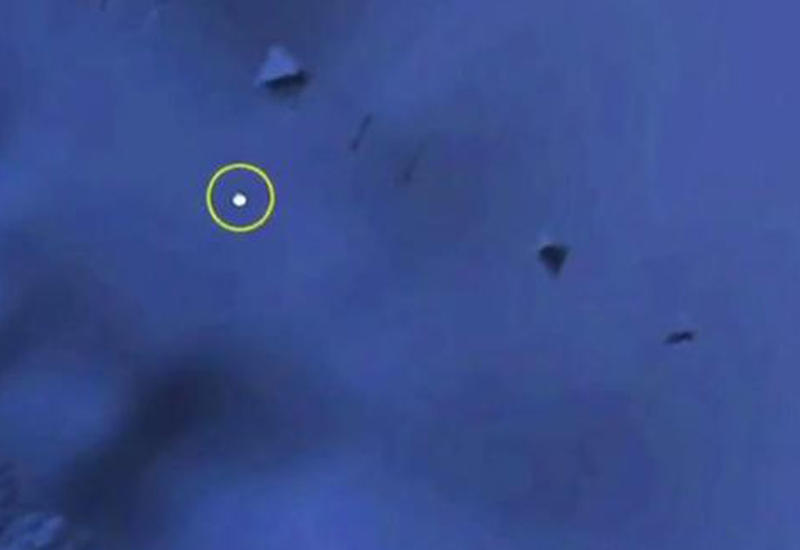 На Google Earth найдена загадочная подводная пирамида у берегов Аляски
