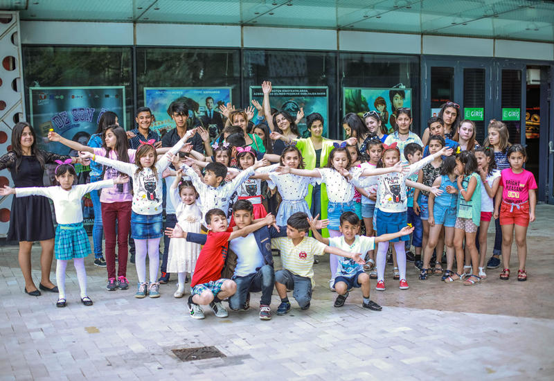 Park Cinema во Flame Towers  устроил  праздник для воспитанников детских домов