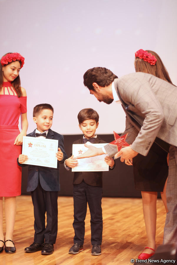 В Баку наградили победителей проекта Azerbaijan Golden Kids Awards 2018