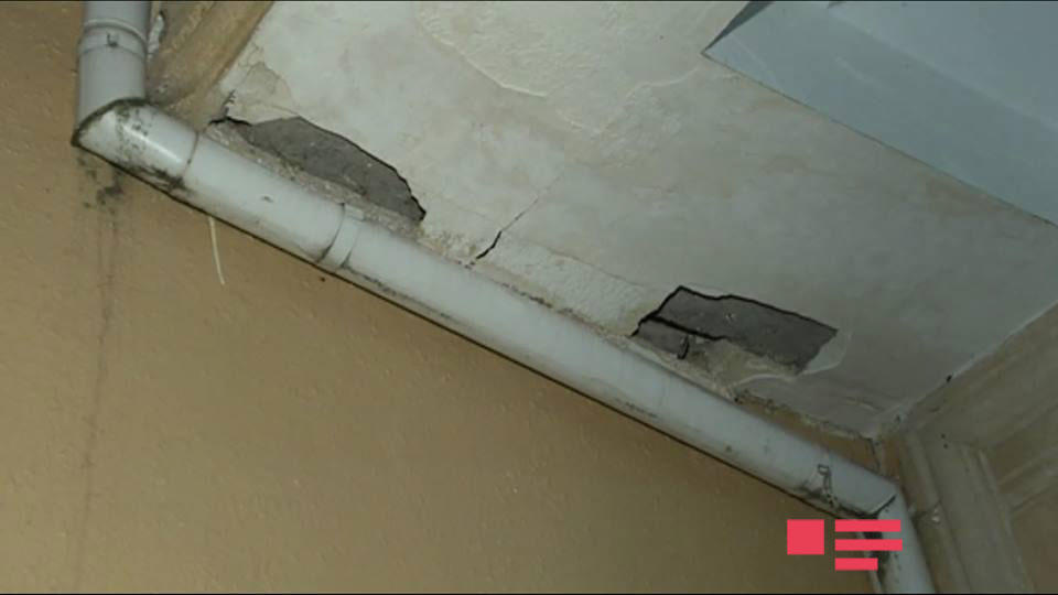 После землетрясения в Загатале в ряде домов  образовались трещины