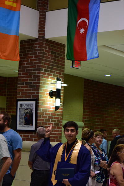 Азербайджанец стал первым иностранцем, получившим диплом школы в Мичигане