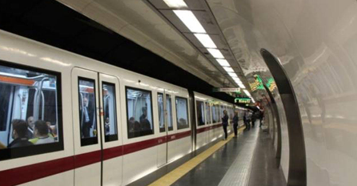 Метро Рима Фото