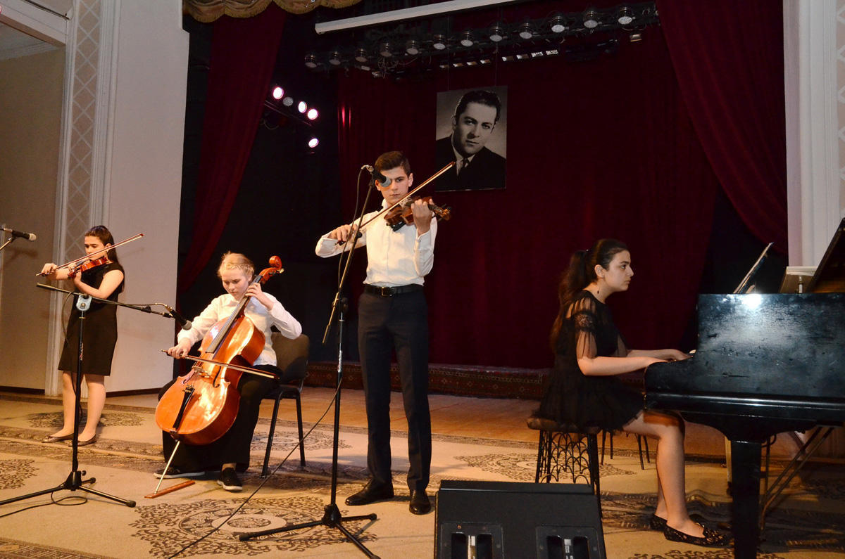 В Баку прошел концерт, посвященный памяти Рашида Бейбутова