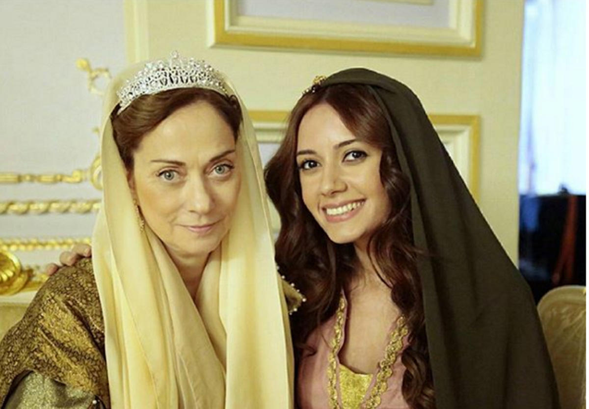 Азербайджанская актриса снимается в турецко-российском сериале "Kalbimin Sultanı"