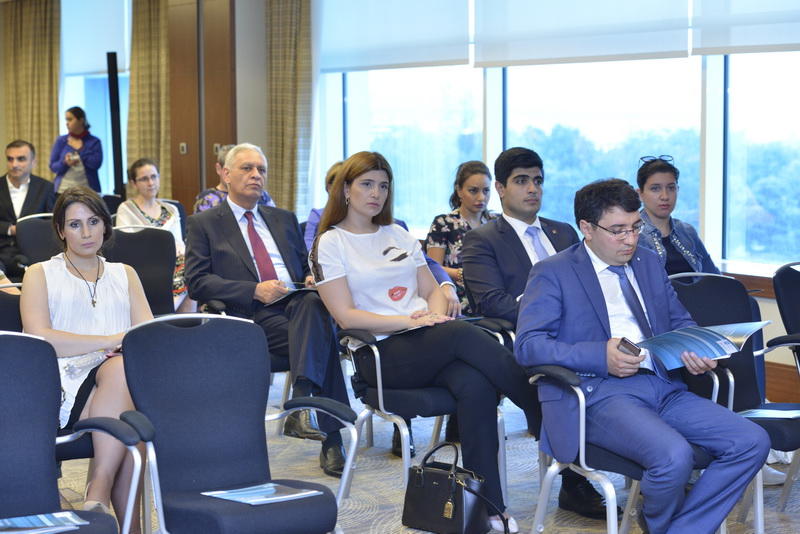 Шеффилдский университет официально представил программу Executive MBA в Азербайджане