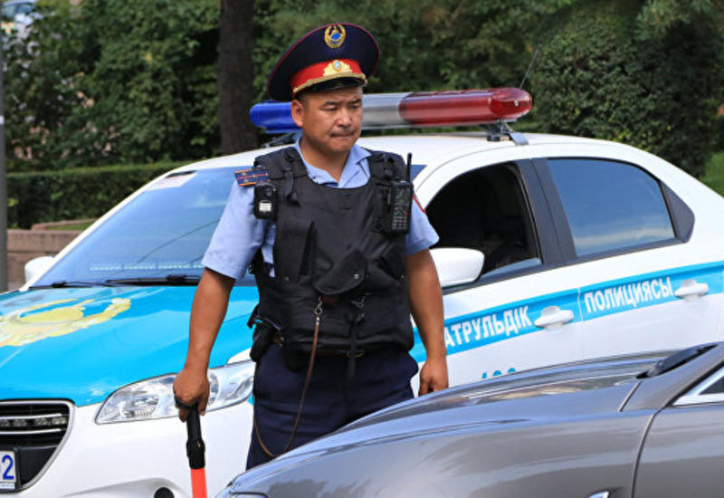 В Казахстане автомобиль въехал в толпу людей, есть пострадавшие