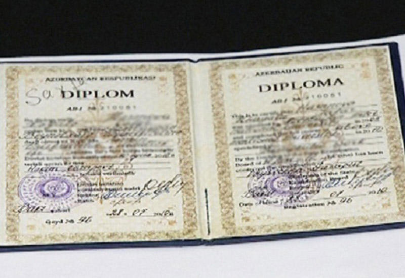 Attestatla qəbul aparan universitetlər: Xarici diplomlar hansı hallarda tanınır? <span class="color_red">- VİDEO</span>