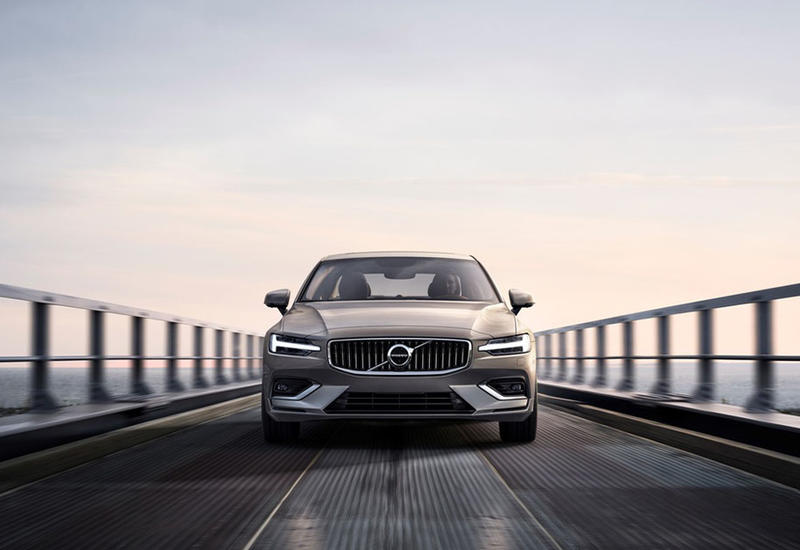 Volvo представила новый S60 и лишила его дизеля <span class="color_red">- ФОТО</span>